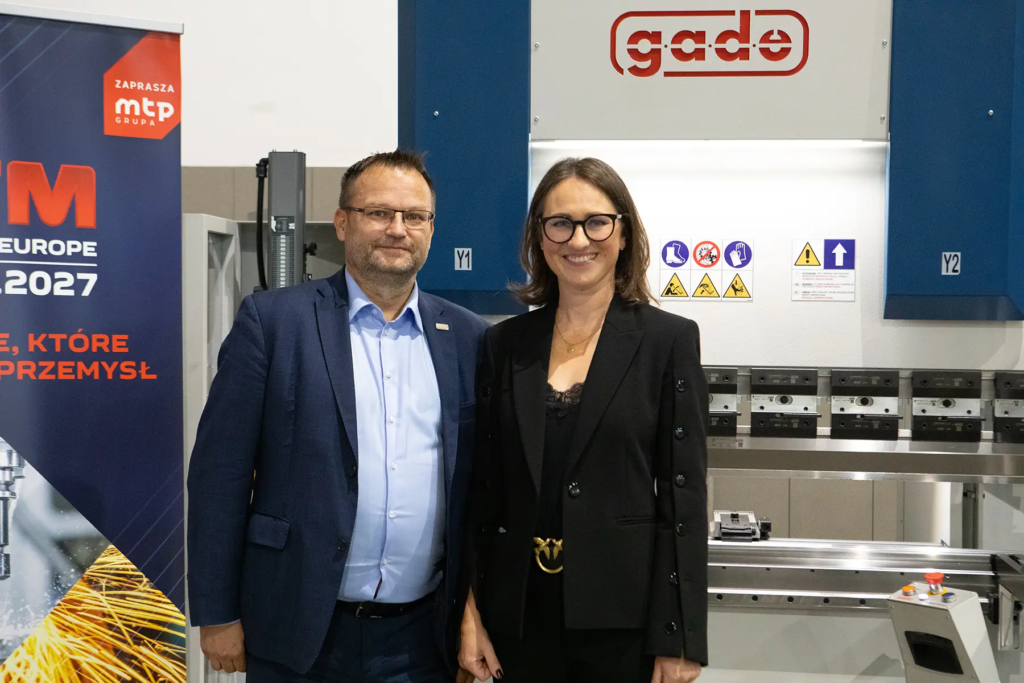 Fotorelacja Dni Otwarte DIG Świtała 2026, pokazy maszyn do obróbki metali, automatyzacja produkcji, robotyzacja gięcia blach, technologie obróbki metali.